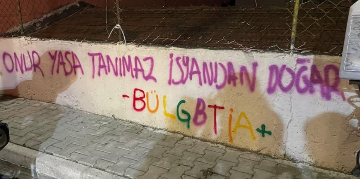 10. Boğaziçi Onur Yürüyüşü: “Sokaklar da bizim, kampüsler de!” - ÜniKuir