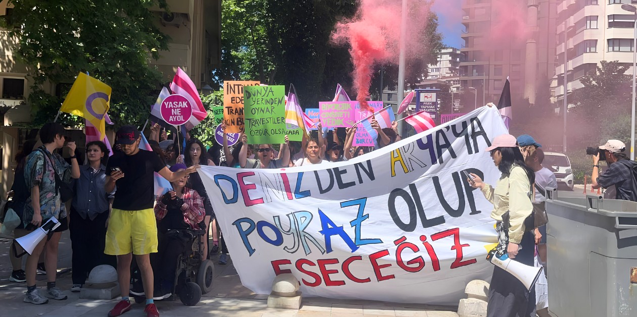 12. Trans Onur Yürüyüşü yasaklara rağmen yapıldı: “Deniz’den Arya’ya Poyraz olup esiyoruz sokaklarda” - ÜniKuir