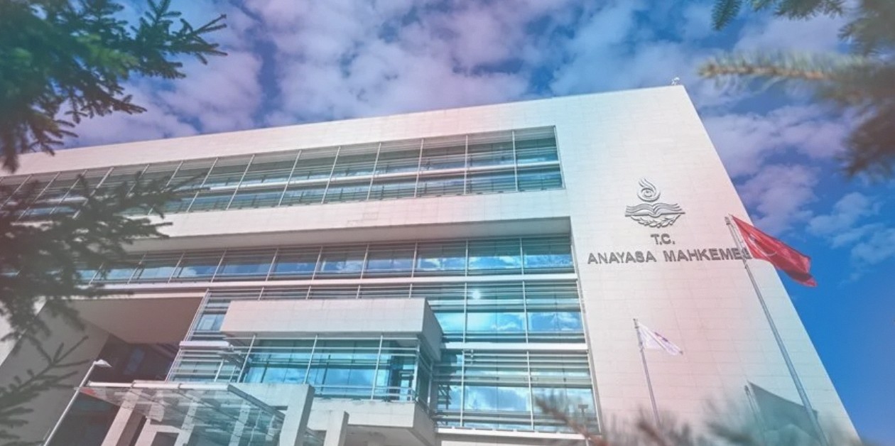 AYM, İsmin ve Cinsiyetin Diplomada Değiştirilmemesini Hak İhlalinden Saydı - ÜniKuir