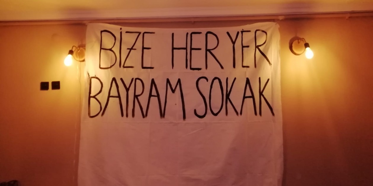 Biletleri 3 gün önce tükenen partinin tüm geliri Hande Kader Dayanışma’ya gidiyor - ÜniKuir