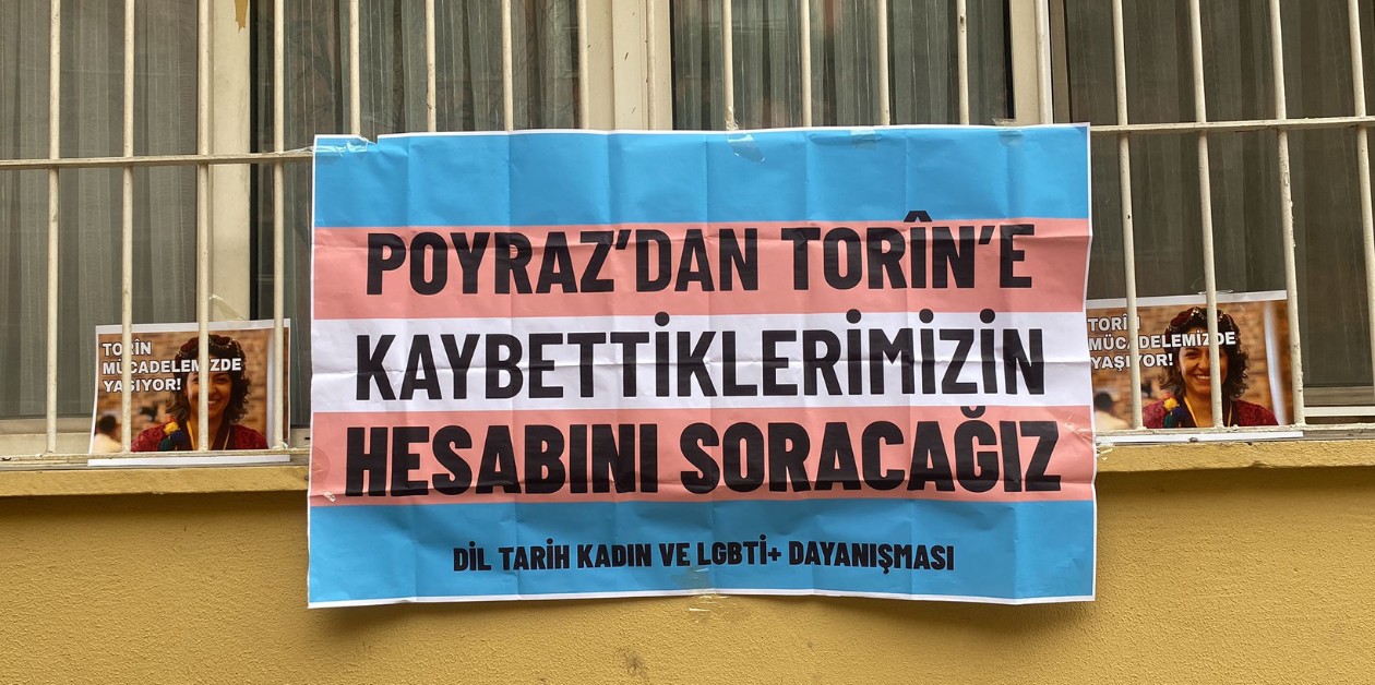 DTCF’de Trans Mahpus Poyraz'Iın Şüpheli Ölümü İçin Pankart Asan Öğrencilere ÖGB Saldırdı - ÜniKuir