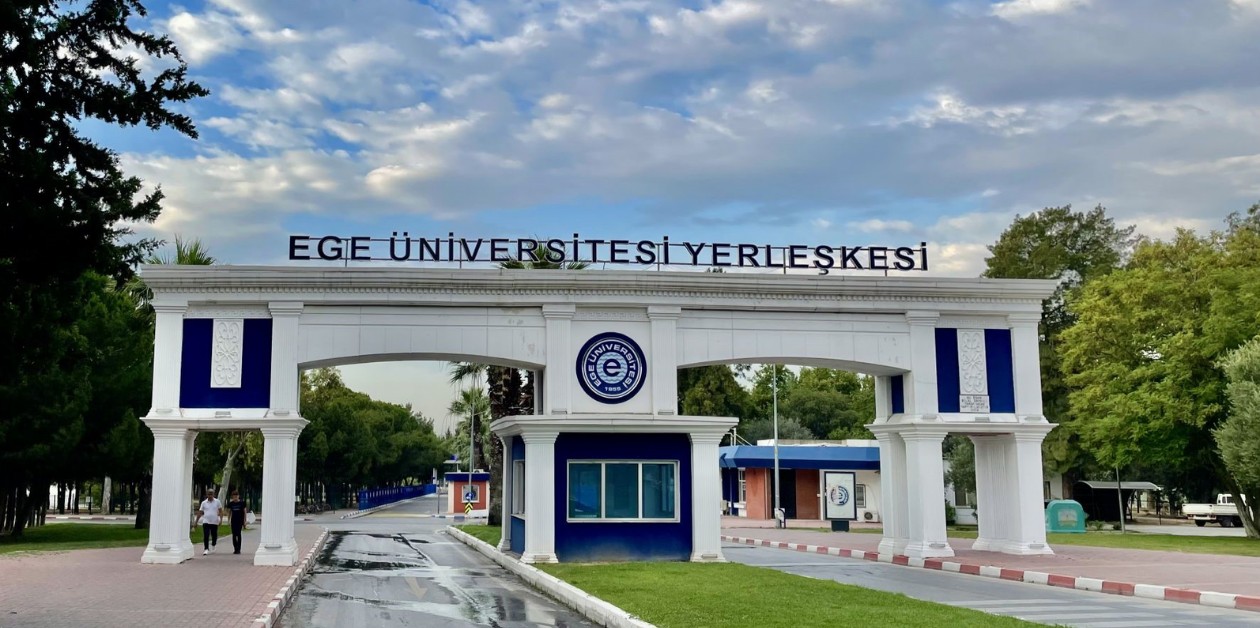 Ege Üniversitesi Kayyım Rektörlüğü’nden Eylem Yasağı - ÜniKuir