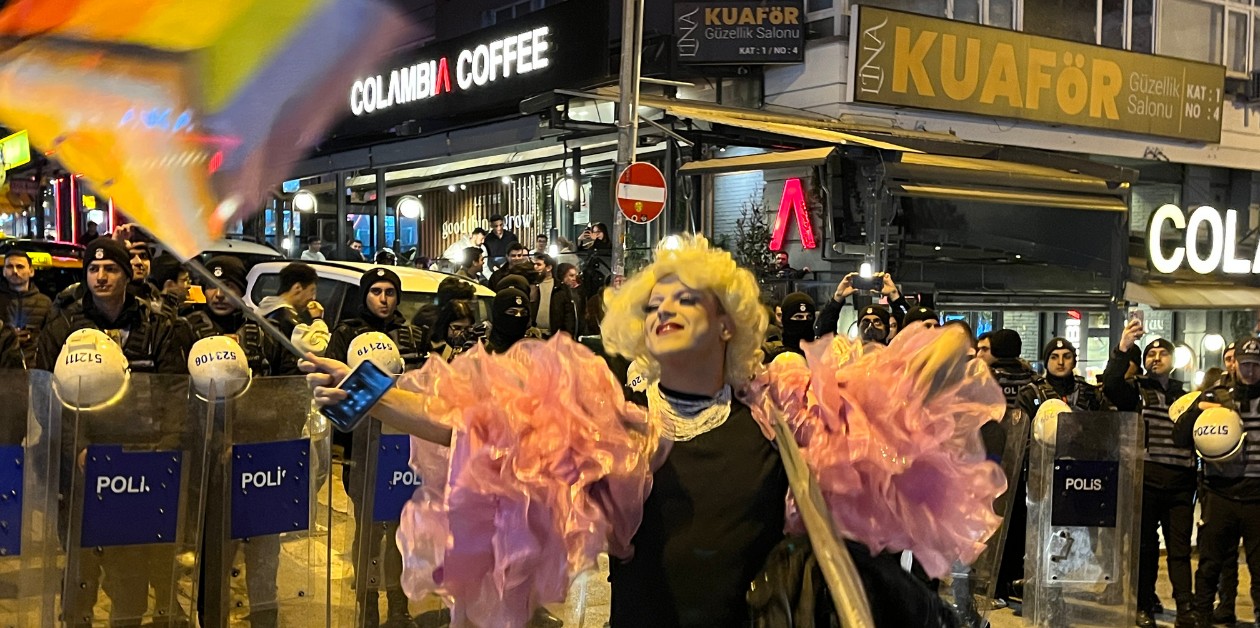 Foto Galeri | Ankara’da Üniversiteli LGBTİ+’lar 8 Mart’ta İki Buluşmada Alandaydı - ÜniKuir