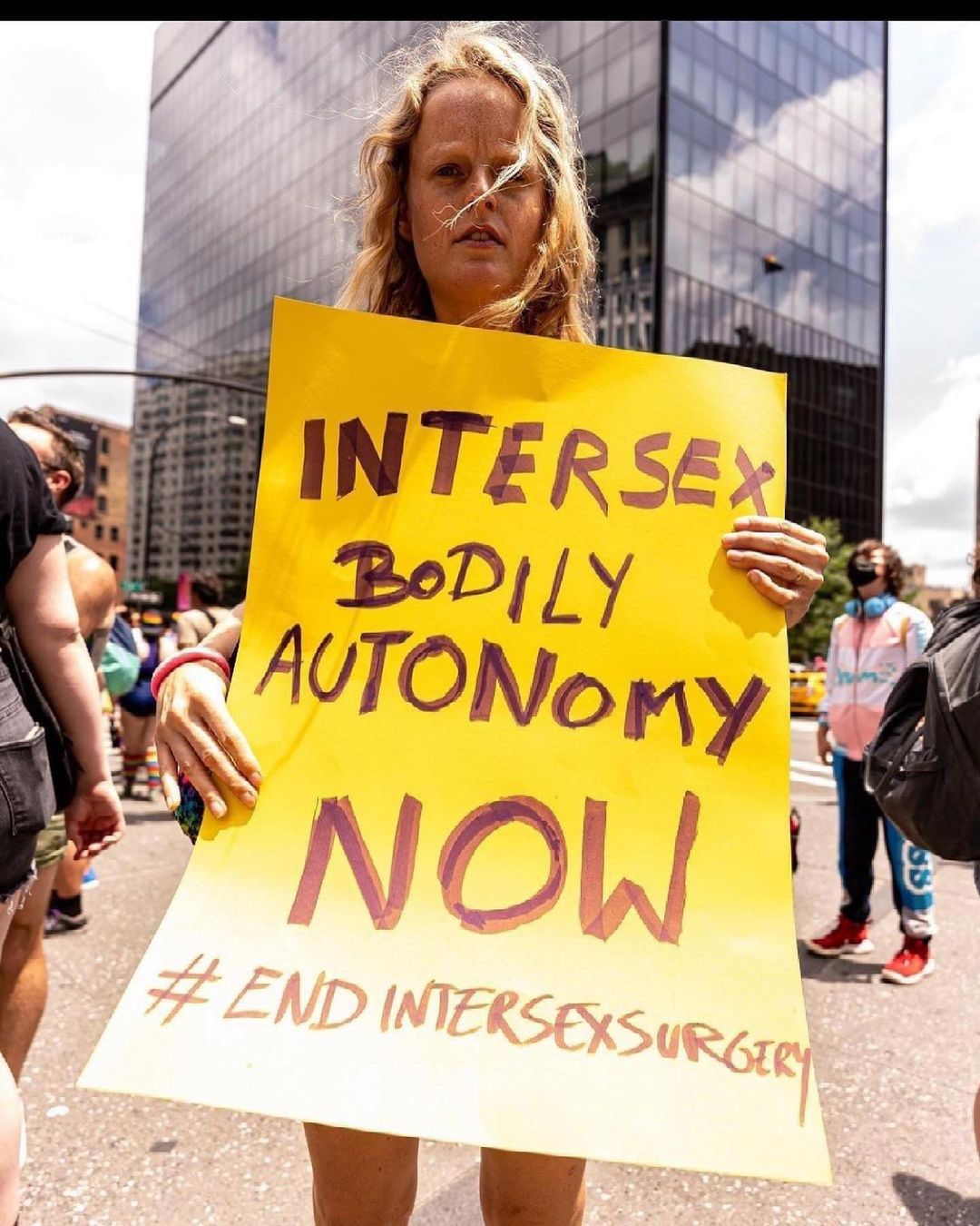 interseks-farkindalik-gunu-lgbt-harekete-dahil-olmayi-dunyanin-kalanindan-daha-guclu-sekilde-basardik