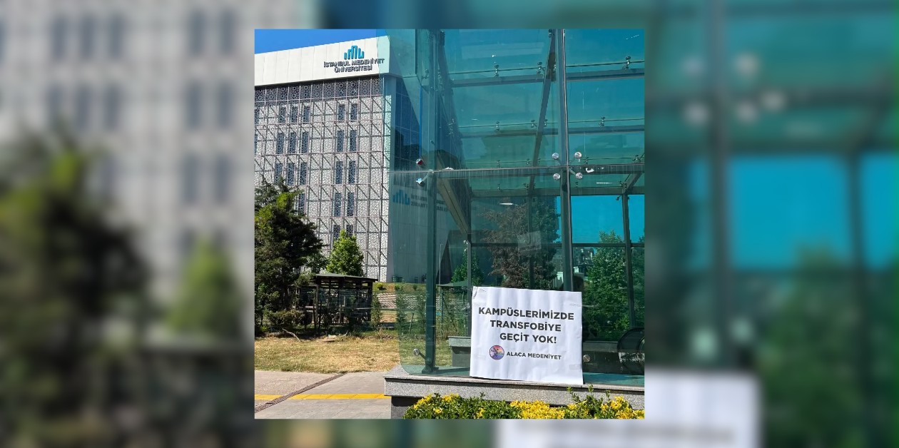 Medeniyet Üniversitesi’nde Transfobik Panele Karşı Eylem - ÜniKuir