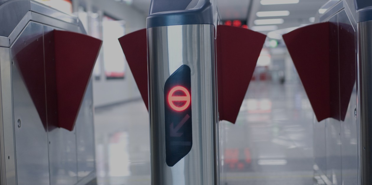 Transfobik toplu taşıma uygulamasına karşı çıkan aktivist başvurularına olumsuz yanıt alıyor! - ÜniKuir